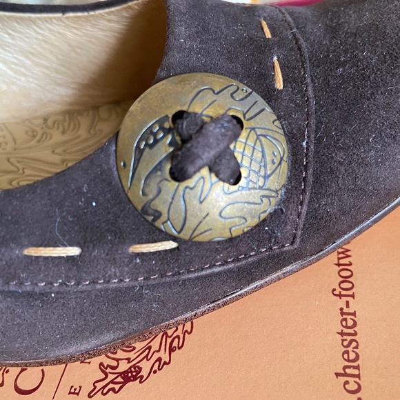 CHESTER Made in England
Retro Style Suede shoes Never worn - Picture 6 of 7